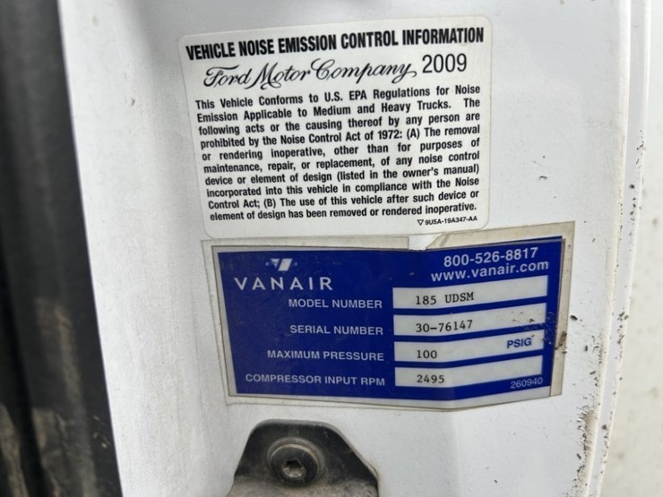 2010-ford-f550-xl-sd-image-22