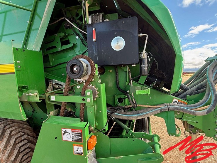 2022-john-deere-l341-image-13