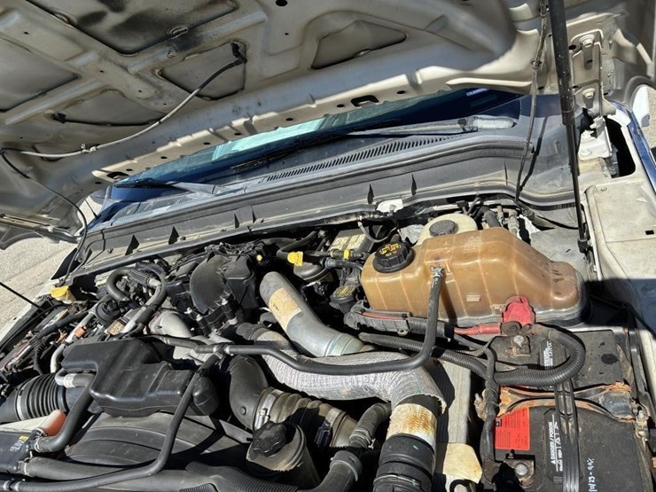 2011-ford-f550-image-6