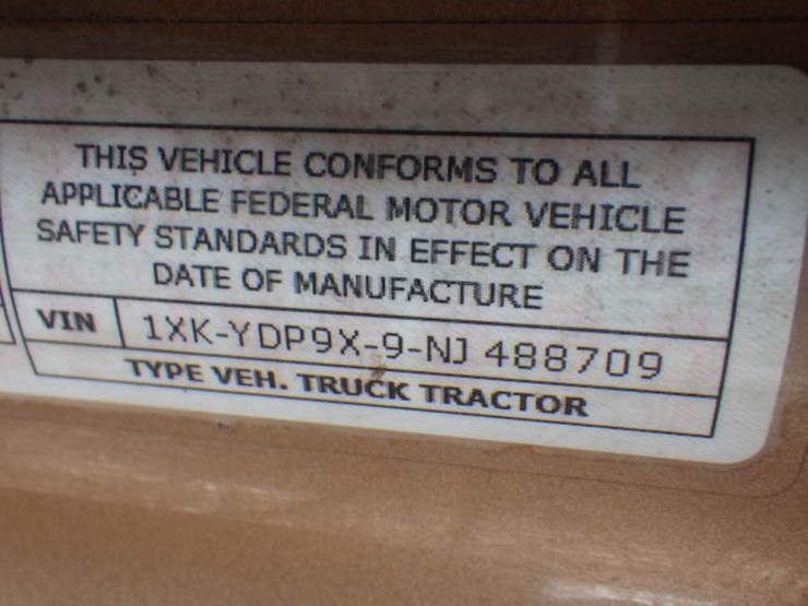 2022-kenworth-t680-image-24