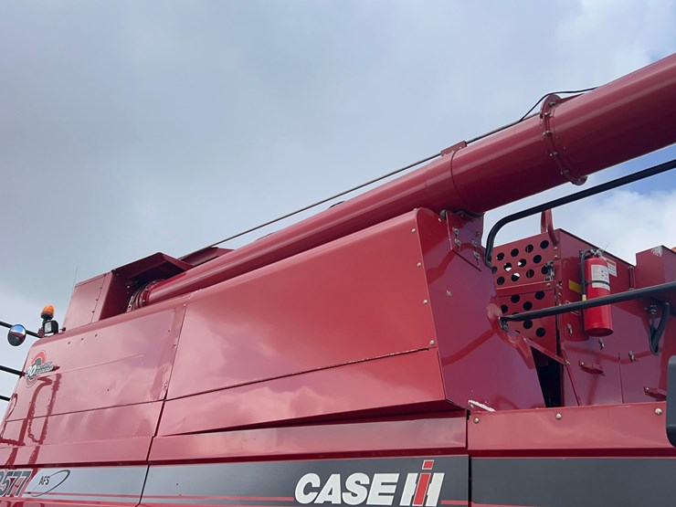 2008-case-ih-2577-image-41