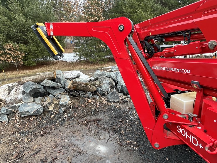 #1000-•-2024-cmc-90hd+-lift-(fall-creek,-wi)-image-35