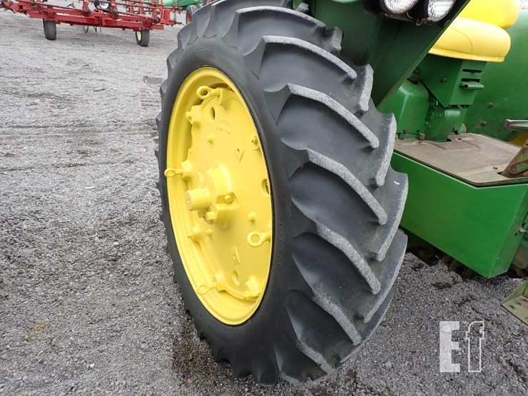 john-deere-3010-image-6