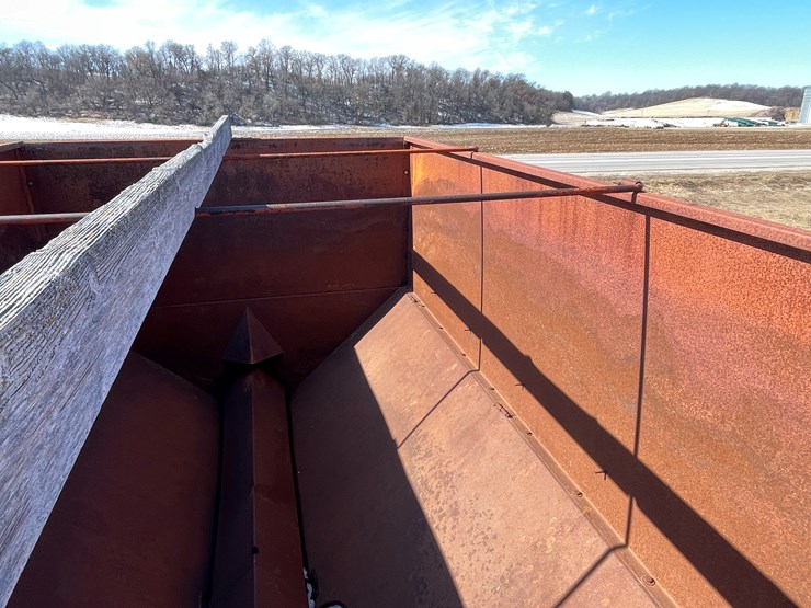 #1013-•-caldwell-grain-cart-image-28