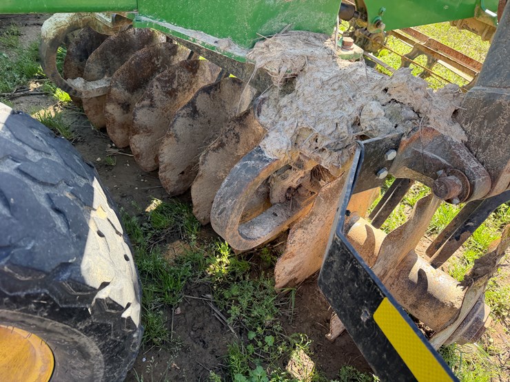 john-deere-2623vt-image-40