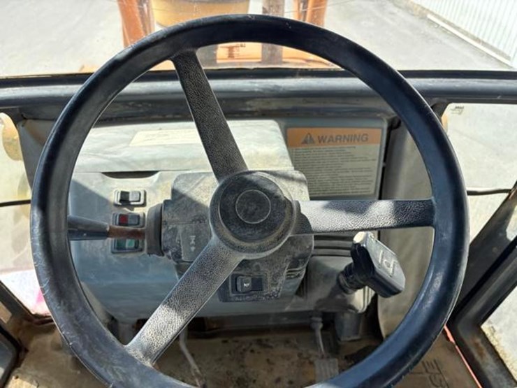 2002-case-590sl-image-32