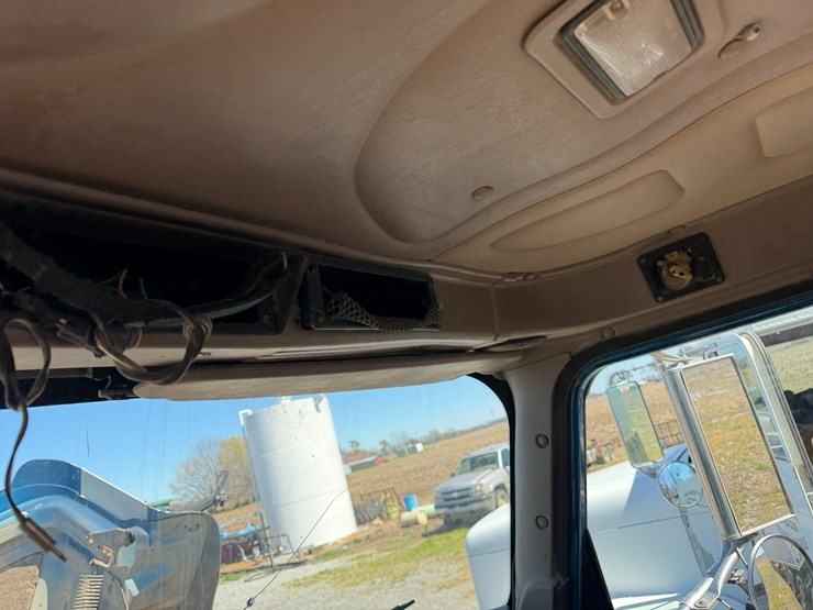 #42452-•-2007-international-l9427-daycab-truck-tractor-vin:-2hscnapr37c468369-image-72