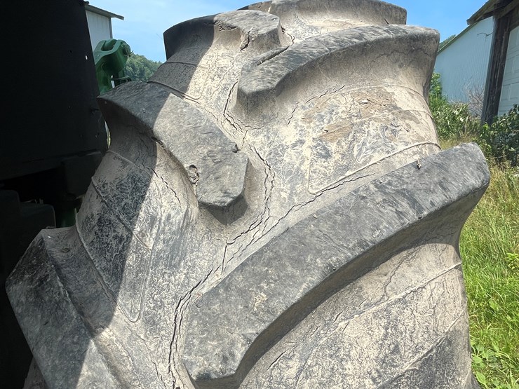 john-deere-7600-image-27