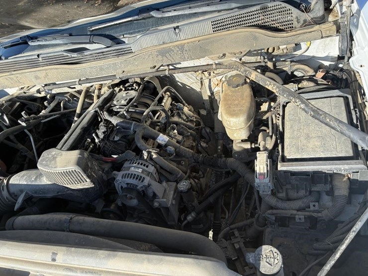 2015-chevrolet-silverado-2500hd-image-6