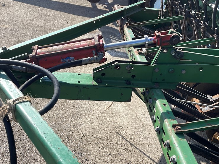 john-deere-8200-image-11