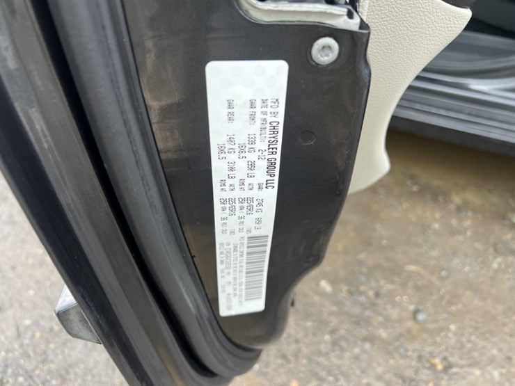 2012-dodge-grand-caravan-image-10