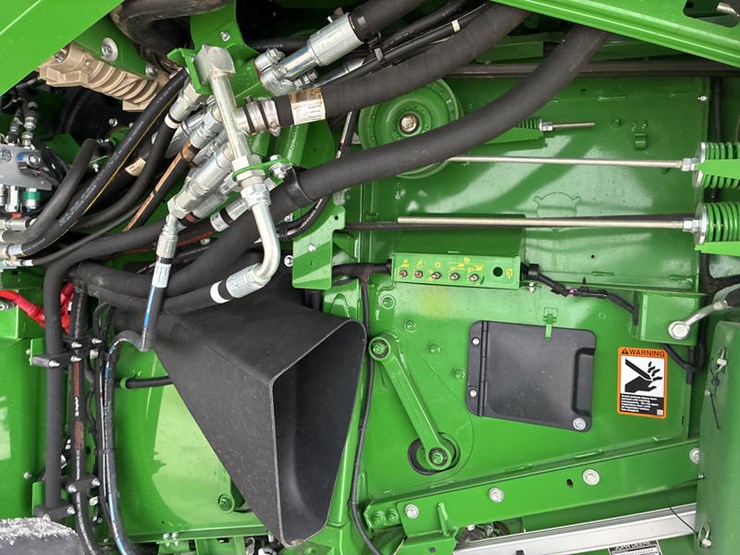 2023-john-deere-s780-image-57