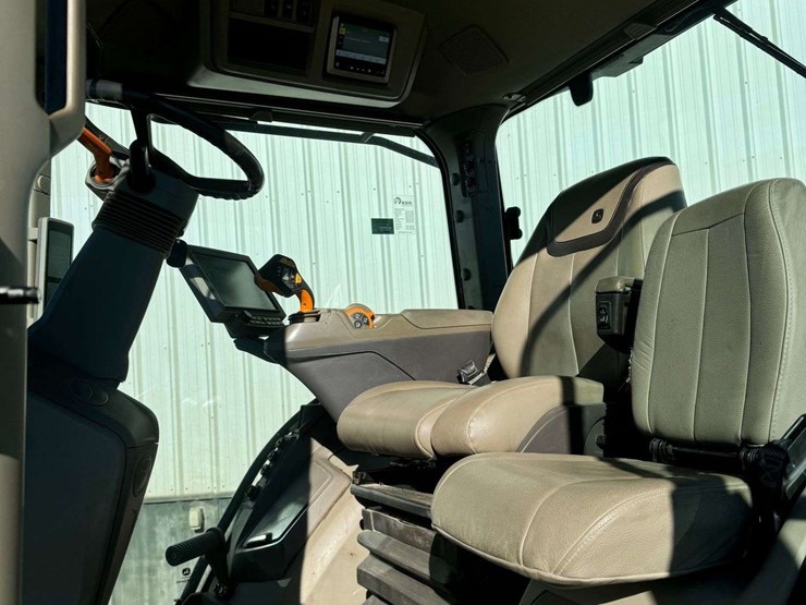 2021-john-deere-7r-350-image-30