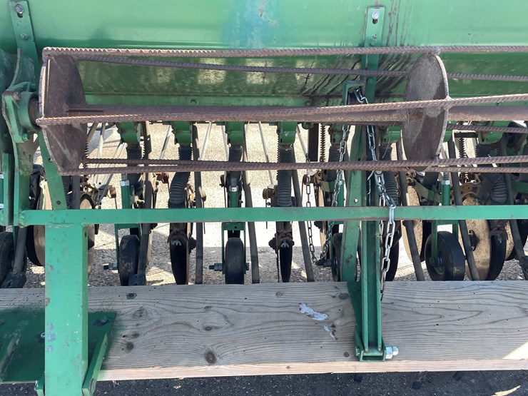 john-deere-8200-image-24