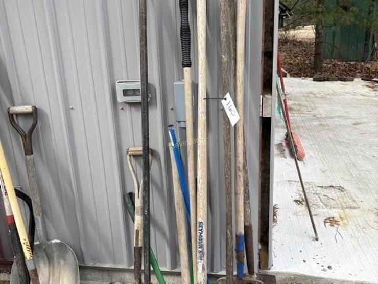 misc-yard-tools-image-1