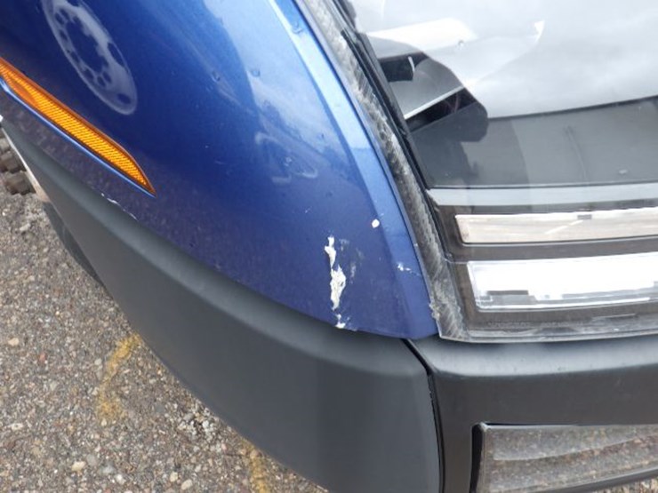 2018-volvo-vnl300-image-5