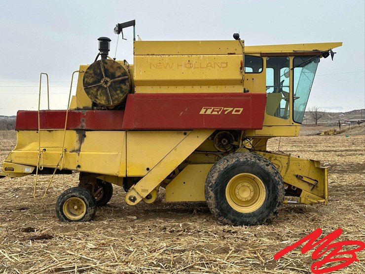 new-holland-70-image-4