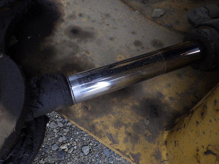 caterpillar-930k-image-14