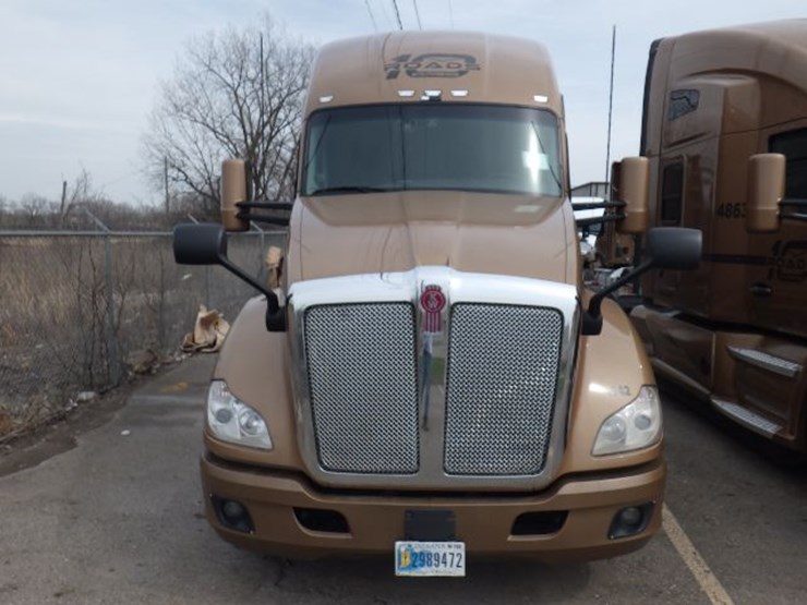 2022-kenworth-t680-image-2