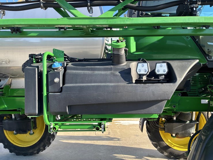 2022-john-deere-410r-image-24