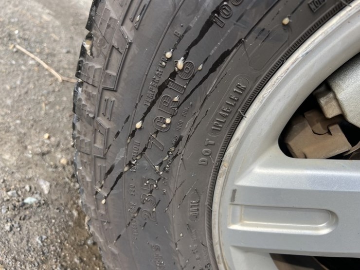 2012-ford-escape-image-11