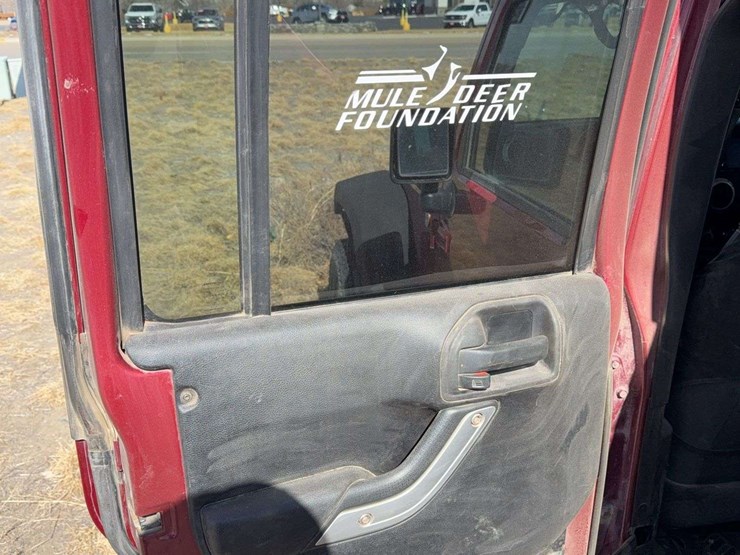 2012-jeep-wrangler-image-29