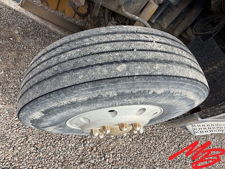 1993-caterpillar-10-image-17