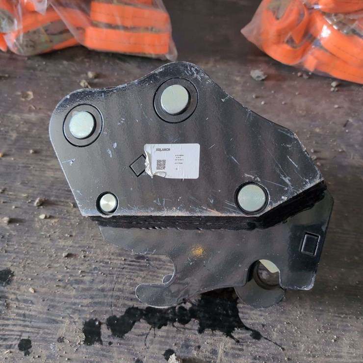 SDLaunch Quick Attachment for Mini Excavator