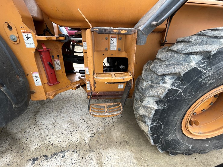 2008-case-621e-xr-image-48