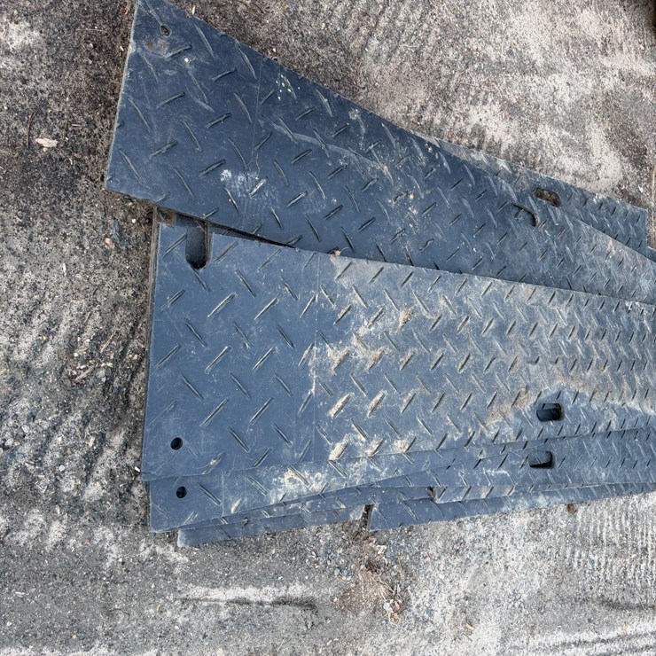 #2505 • High Density Plastic Matting (Fall Creek, WI)
