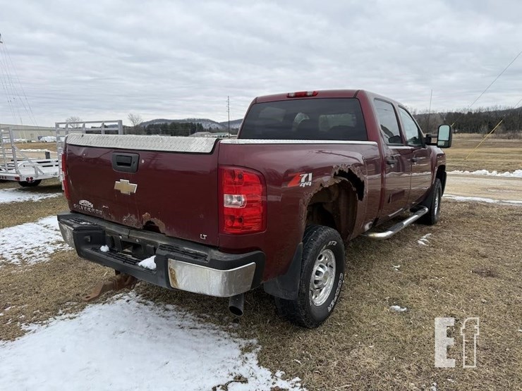 2009-chevrolet-2500-image-4