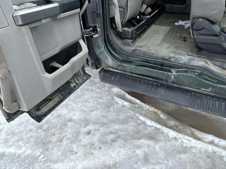 2016-ford-f150-xlt-image-26