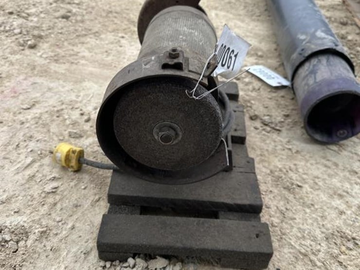 #61-•-bench-grinder---works-image-4