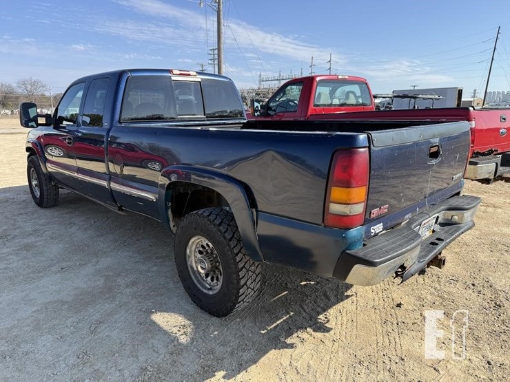 2000-gmc-2500-image-7