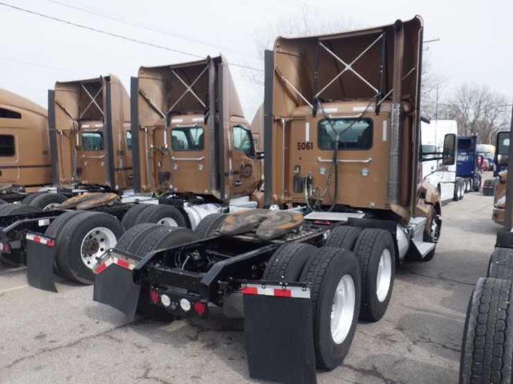 2022-kenworth-t680-image-9