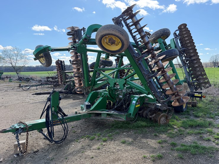 john-deere-2623vt-image-2