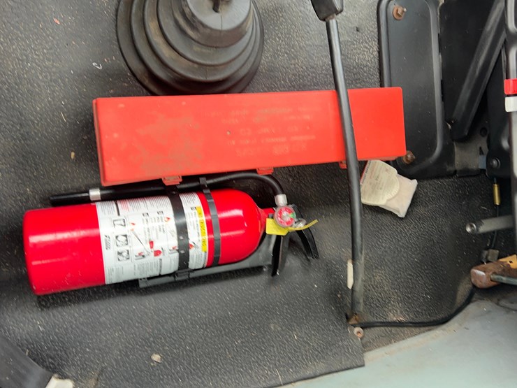 2005-international-8600-image-43