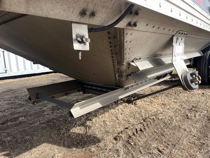 2016-timpte-42'-hopper-image-15