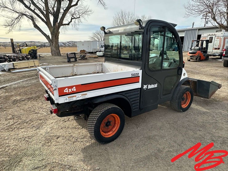 2007-bobcat-toolcat-5600-image-7