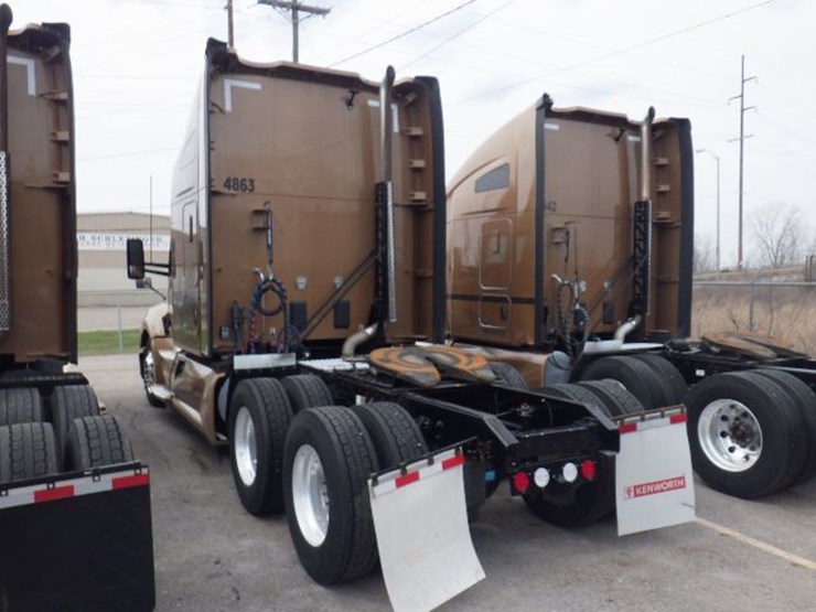 2022-kenworth-t680-image-15