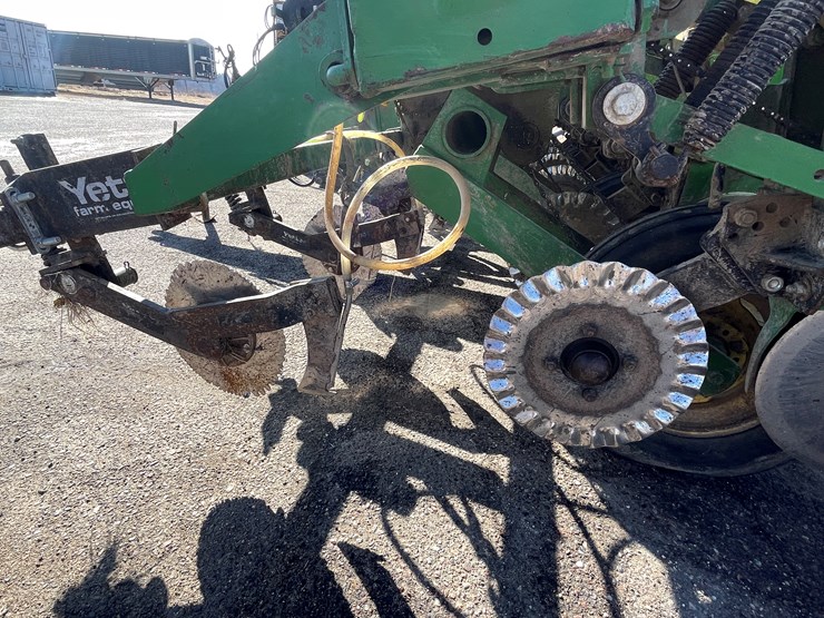 john-deere-7000-image-25