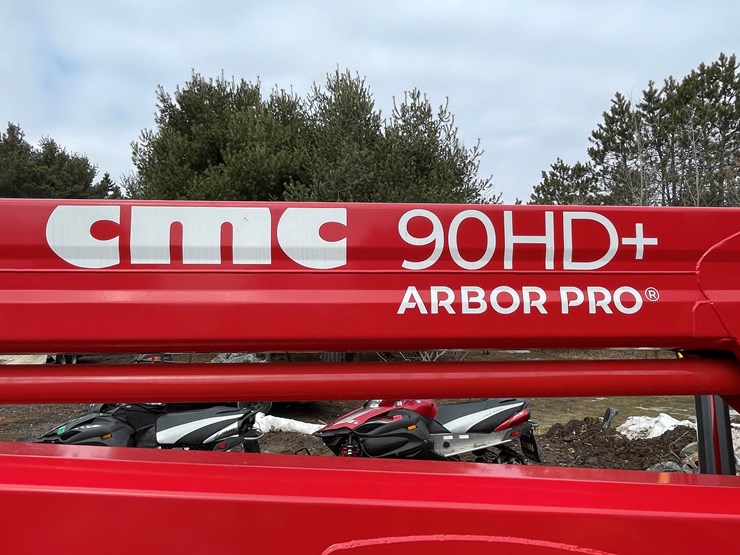 #1000-•-2024-cmc-90hd+-lift-(fall-creek,-wi)-image-9