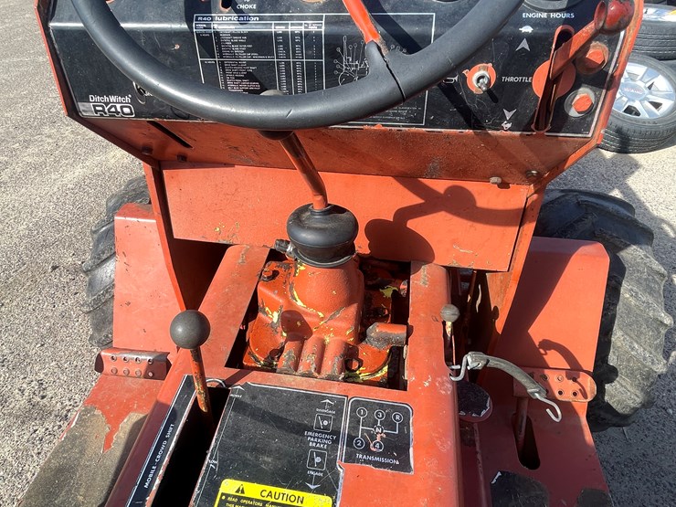 1975-ditch-witch-r40-image-28