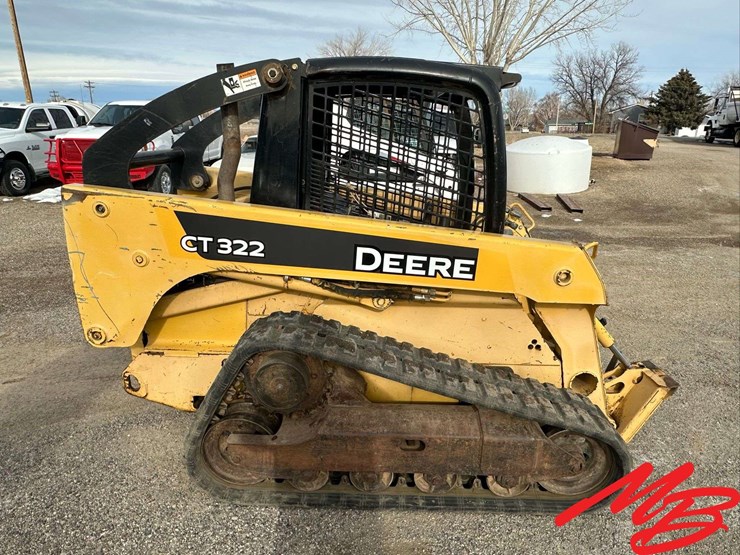 deere-ct322-image-7