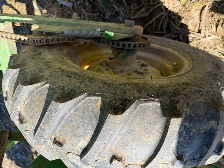 john-deere-1720-image-11