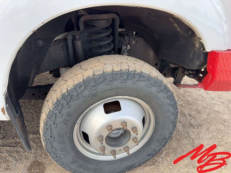 2012-ford-f350-xl-image-25