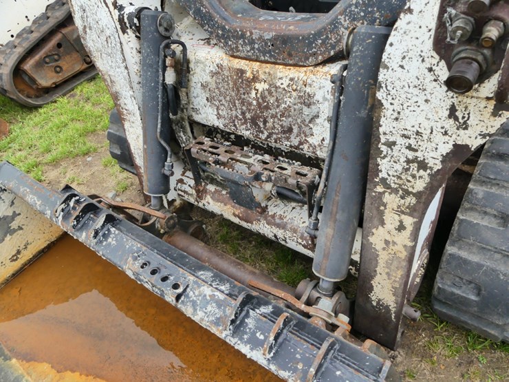 bobcat-t650-image-11