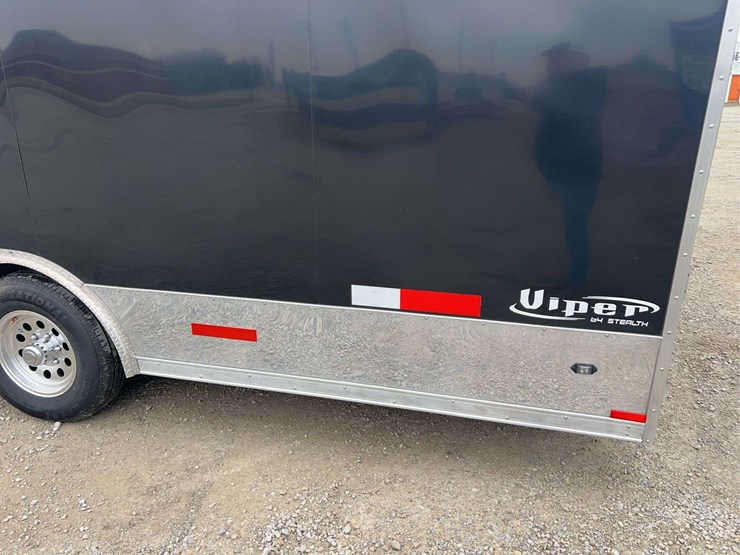 2016-stealth-viper-24'-enclosed-trailer-image-30
