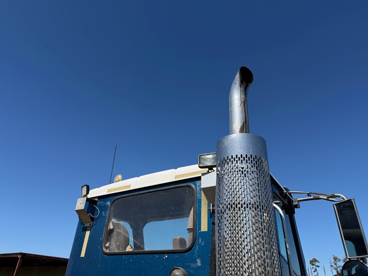 #42452-•-2007-international-l9427-daycab-truck-tractor-vin:-2hscnapr37c468369-image-44