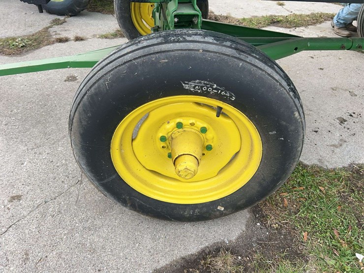 john-deere-flare-box-and-running-gear-image-40